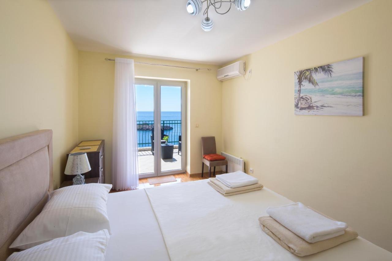 Family Apartment With Sea View Sveti Stefan Budva Ngoại thất bức ảnh
